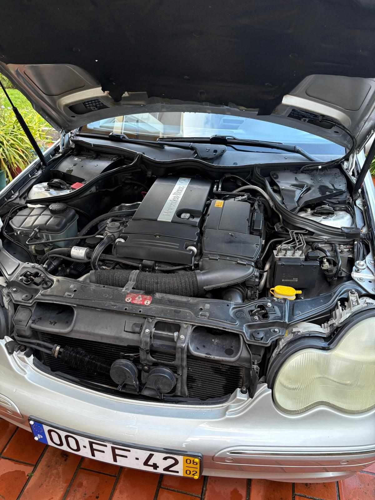 mercedes-benz-classe-c-c-200-kompressor-2002-gasolina-1796cc