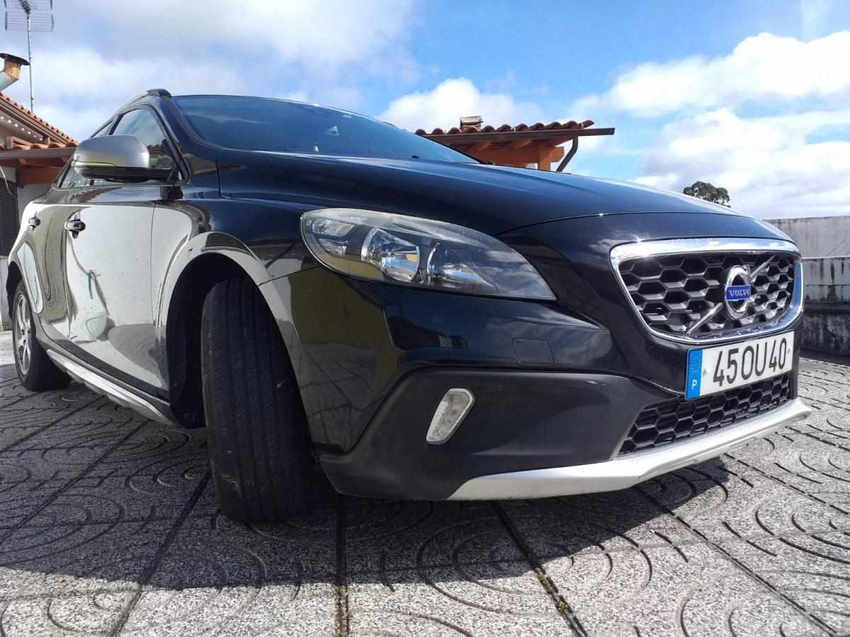 volvo-v40-1-6-d2-2014-diesel-1560cc
