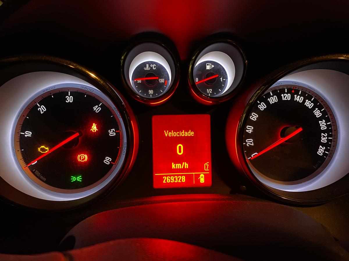 opel-astra-1-7-cdti-2011-diesel-1686cc