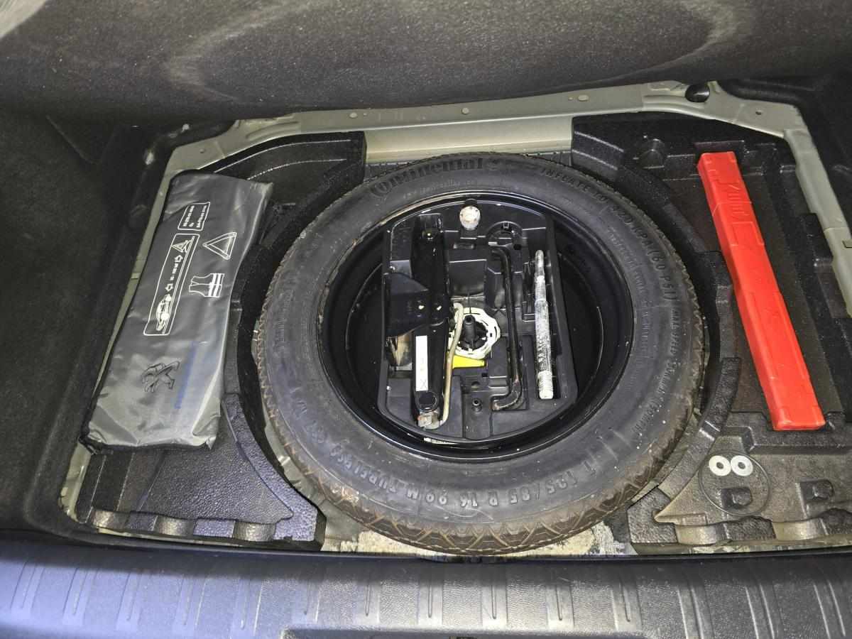 peugeot-308-1-6-bluehdi-fap-2015-diesel-1560cc