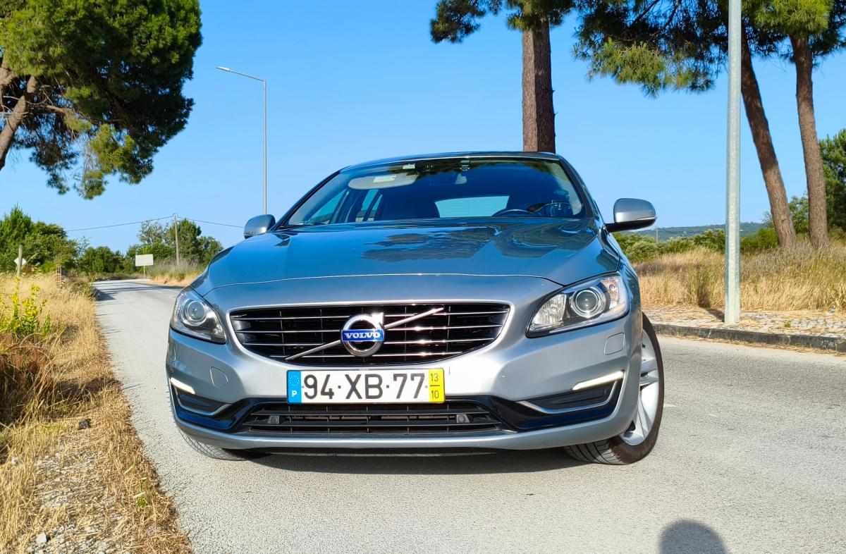 volvo-v60-polestar-d6-plug-in-hybrid-2-4-awd-2013-diesel-2400cc