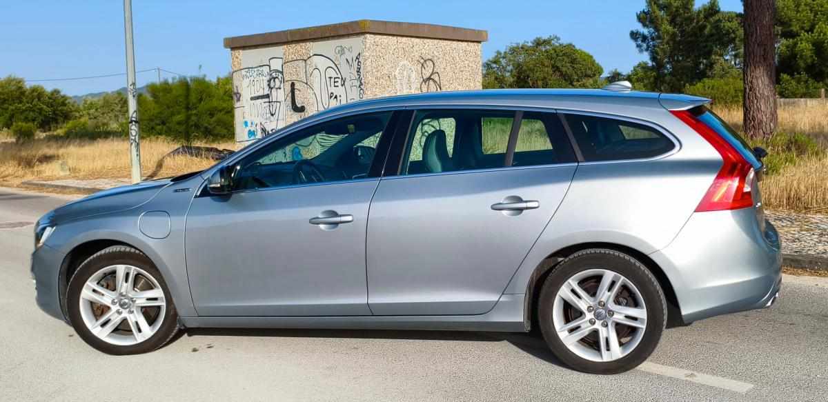 volvo-v60-polestar-d6-plug-in-hybrid-2-4-awd-2013-diesel-2400cc