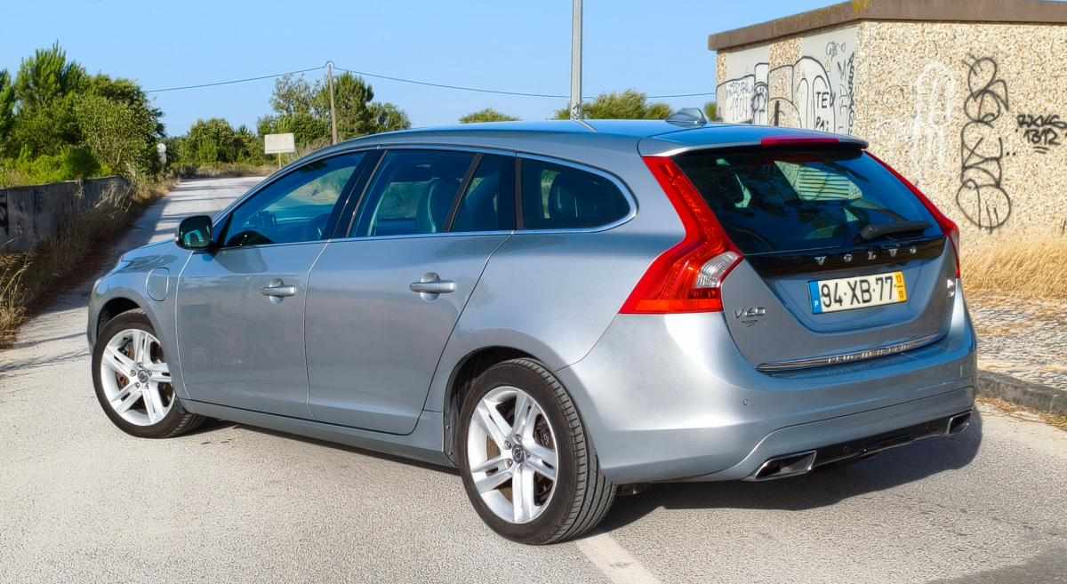 volvo-v60-polestar-d6-plug-in-hybrid-2-4-awd-2013-diesel-2400cc