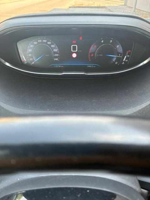 peugeot-3008-1-6-bluehdi-2017-diesel-1560cc