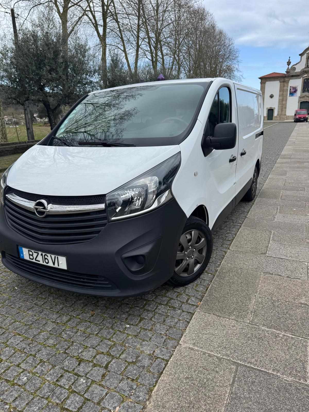 opel-vivaro-1-6-cdti-biturbo-2018-diesel-1598cc