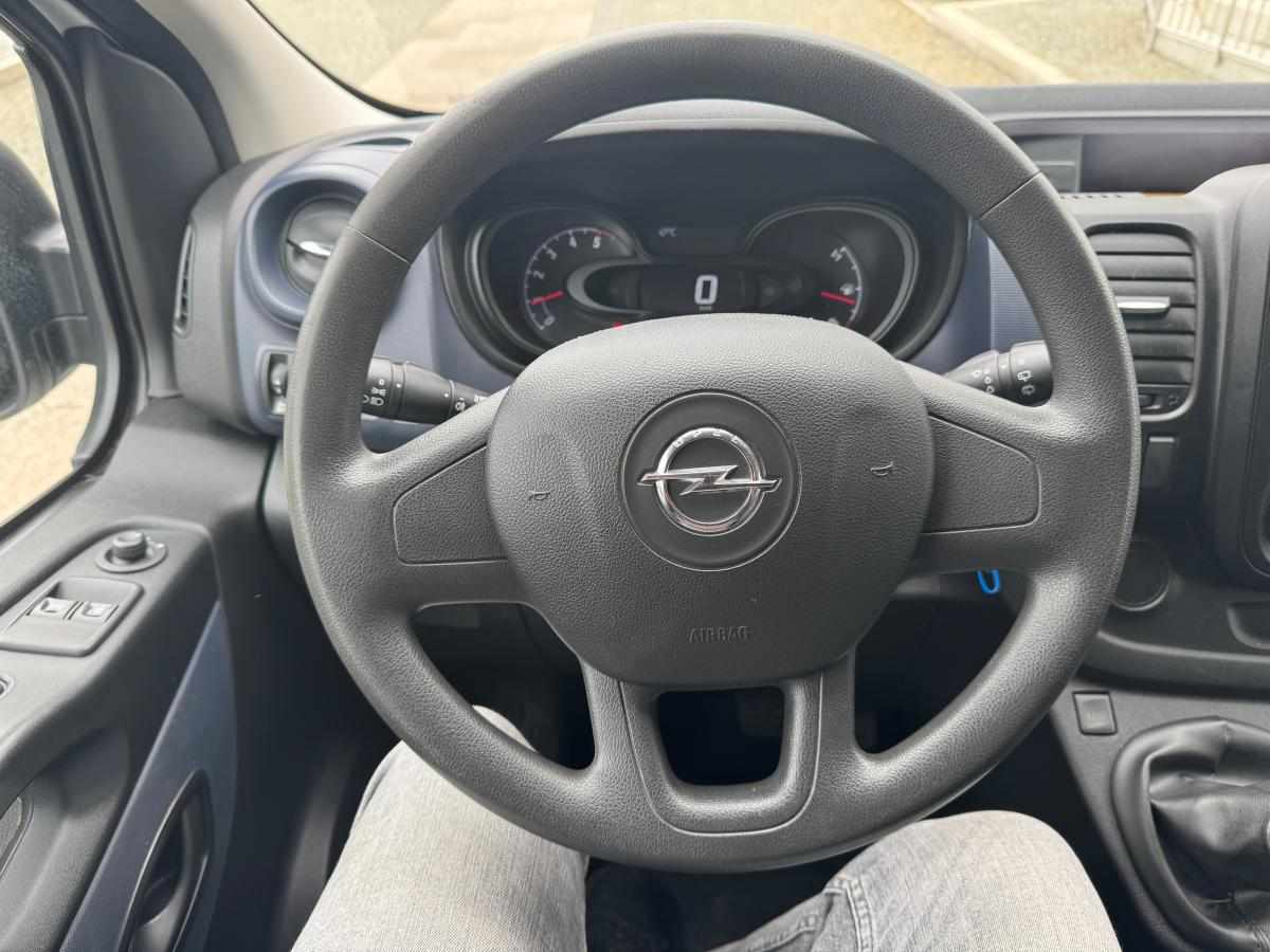 opel-vivaro-1-6-cdti-biturbo-2018-diesel-1598cc