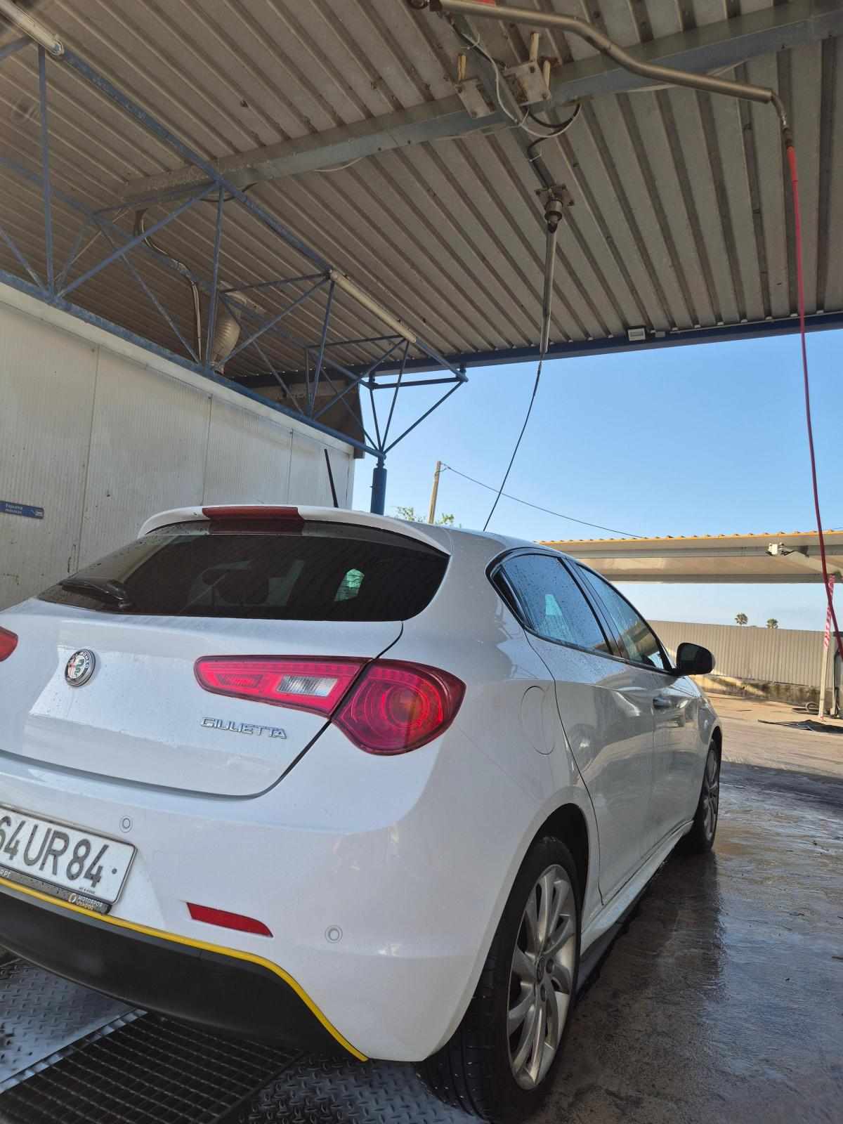 alfa-romeo-giulietta-1-6-jtdm-16v-2018-diesel-1598cc