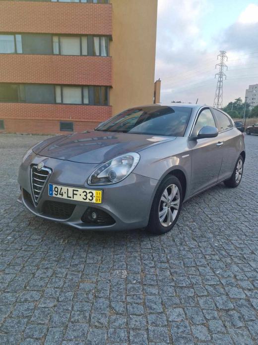 alfa-romeo-giulietta-1-6-jtdm-16v-2011-diesel-1598cc