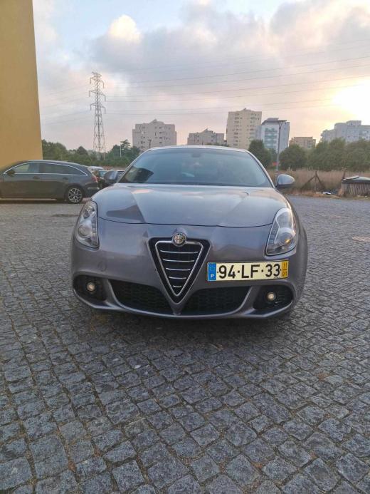 alfa-romeo-giulietta-1-6-jtdm-16v-2011-diesel-1598cc