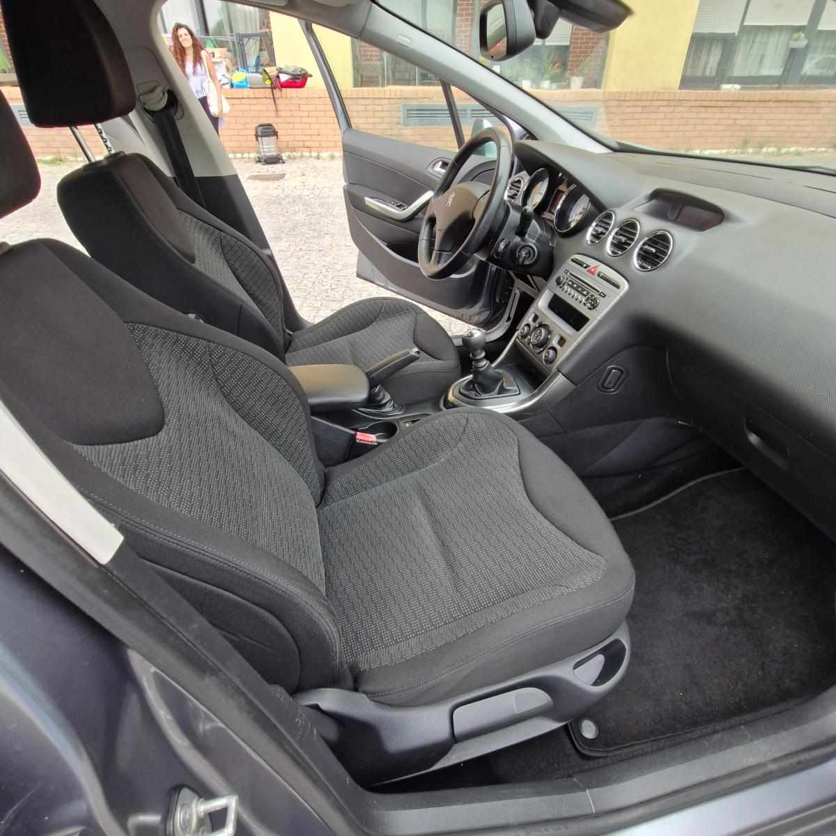 peugeot-308-1-6-hdi-fap-2011-diesel-1560cc