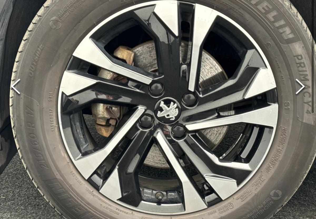 peugeot-e-2008-gt-ev-50kwh-2021-eletrico