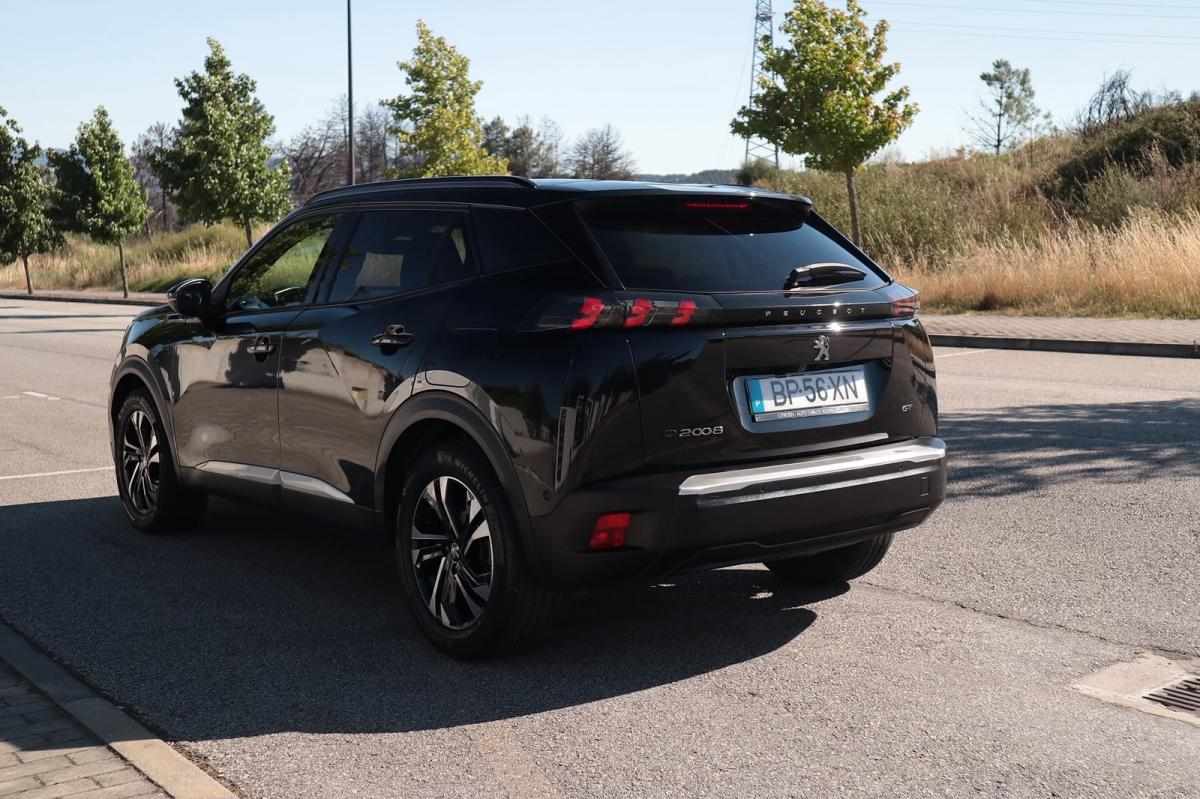 peugeot-e-2008-gt-ev-50kwh-2021-eletrico