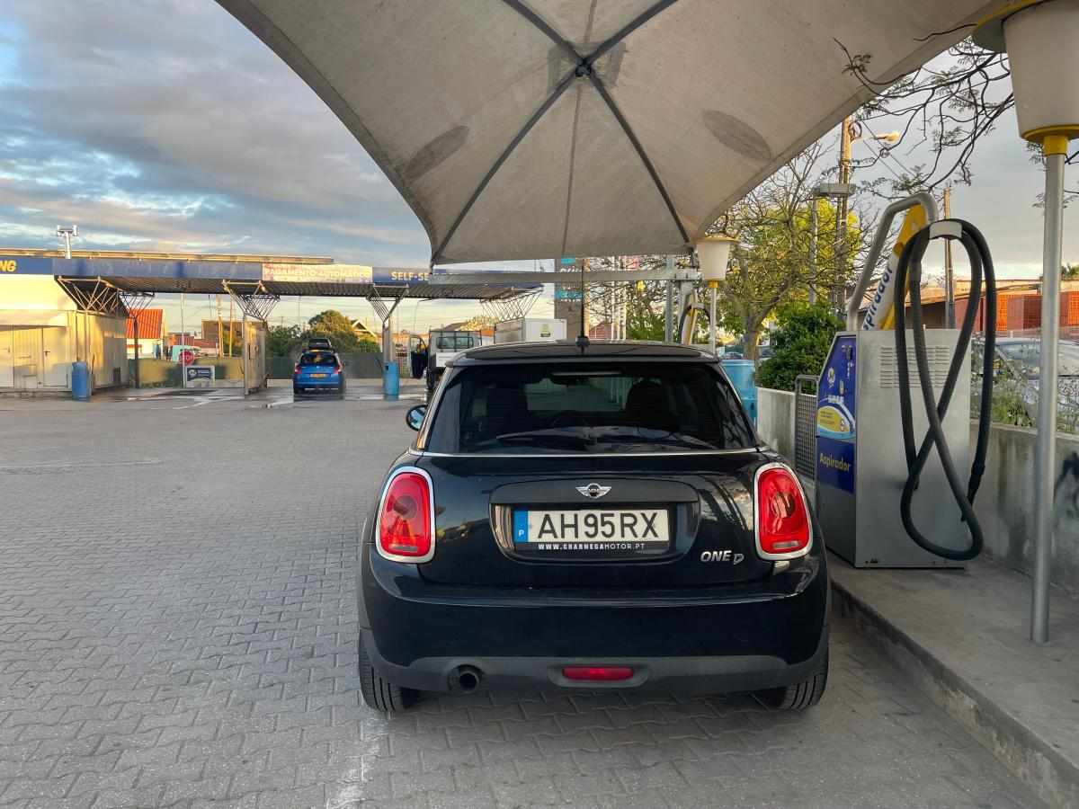 mini-hatch-d-1-5-2017-diesel-1496cc