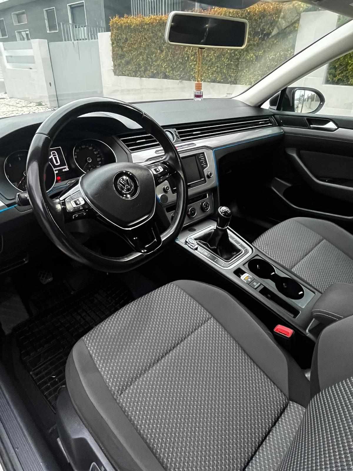 volkswagen-passat-1-6-tdi-bluemotion-2016-diesel-1598cc