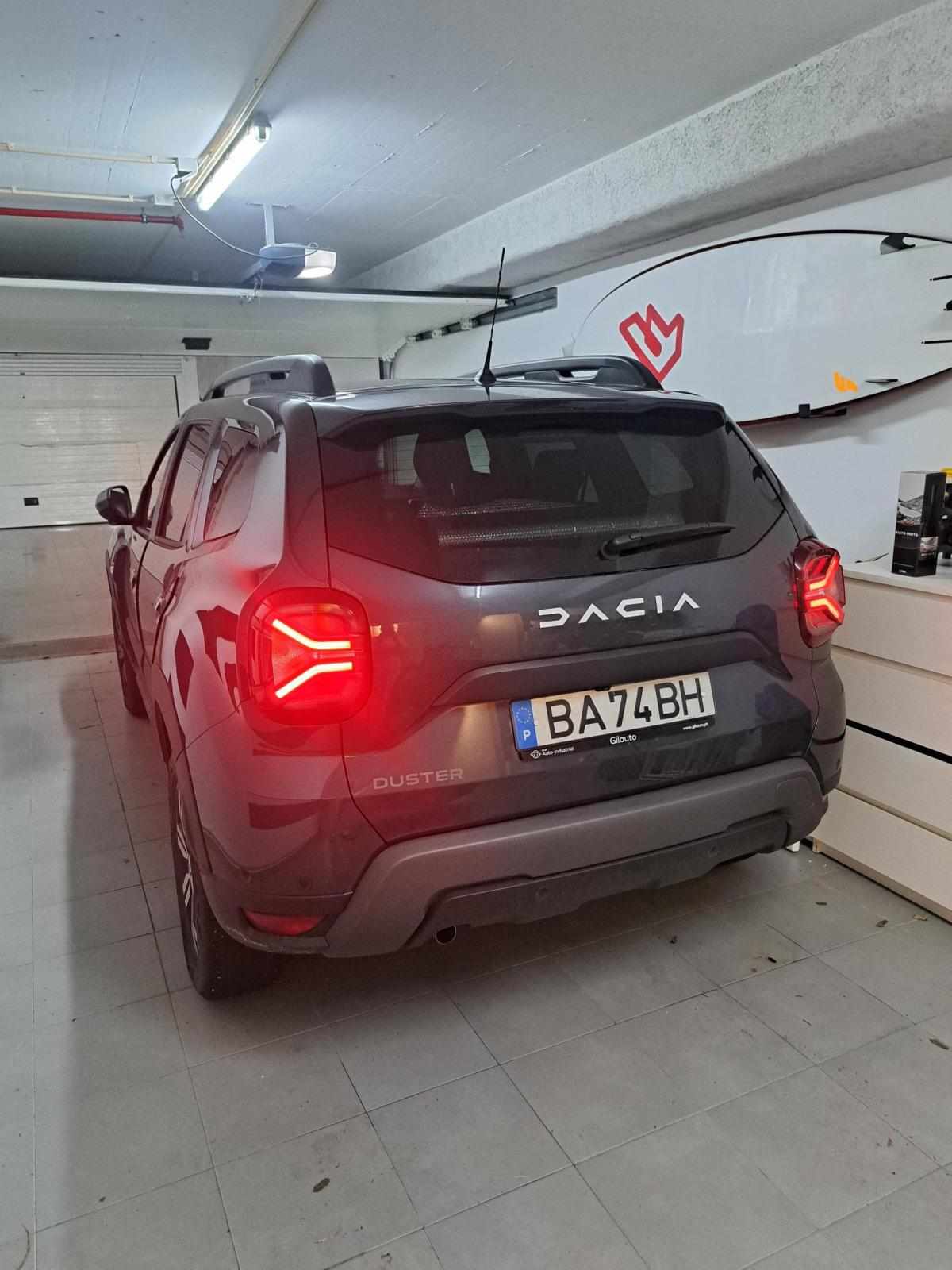 dacia-duster-1-0-tce-2023-gasolina-999cc
