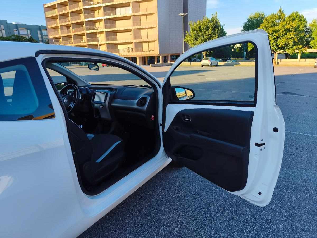 toyota-aygo-1-0-vvt-i-2016-gasolina-998cc