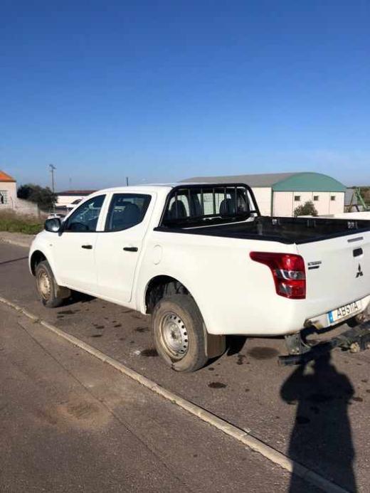 mitsubishi-l200-2-4-154cv-2020-diesel-2442cc