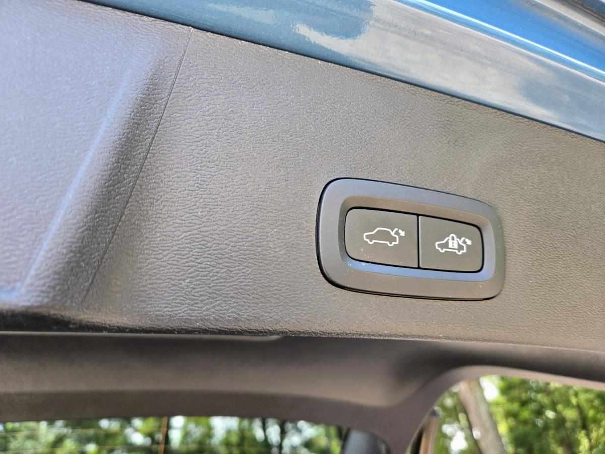 volvo-xc40-1-geracao-2023-eletrico