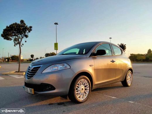 lancia-ypsilon-1-2-69cv-2014-gasolina-1242cc