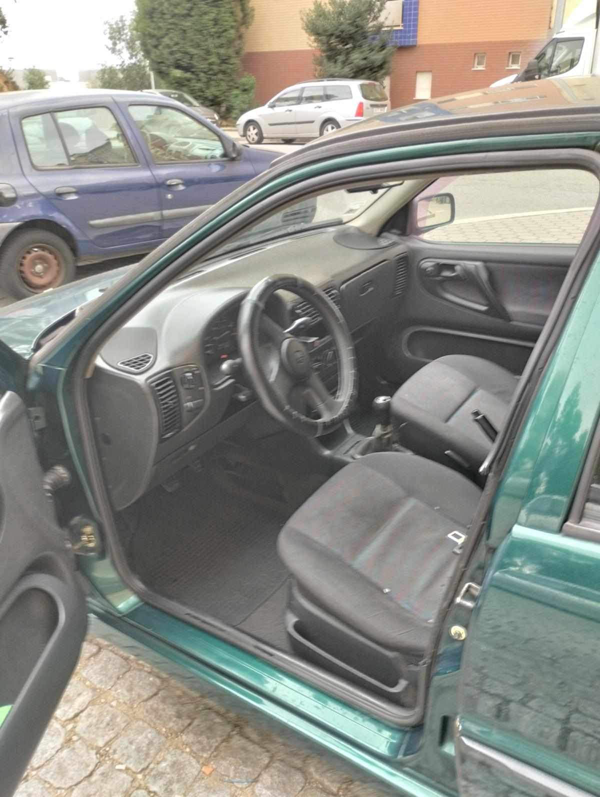 volkswagen-polo-1-4-60cv-1996-gasolina-1390cc