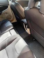 volvo-v40-d2-2013-diesel-1560cc