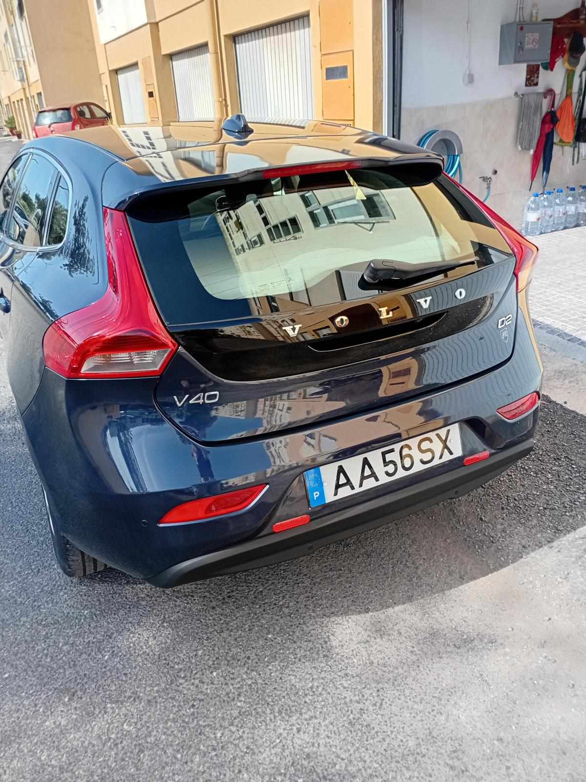 volvo-v40-d2-2013-diesel-1560cc