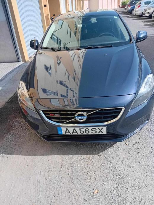 volvo-v40-1-6-d2-2013-diesel-1560cc