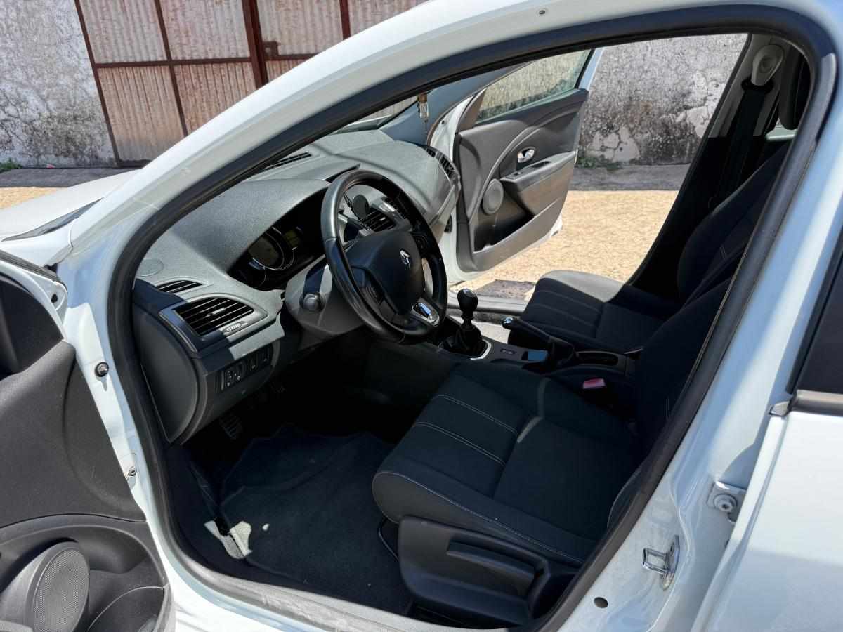 renault-megane-1-5-dci-eco2-2016-diesel-1461cc