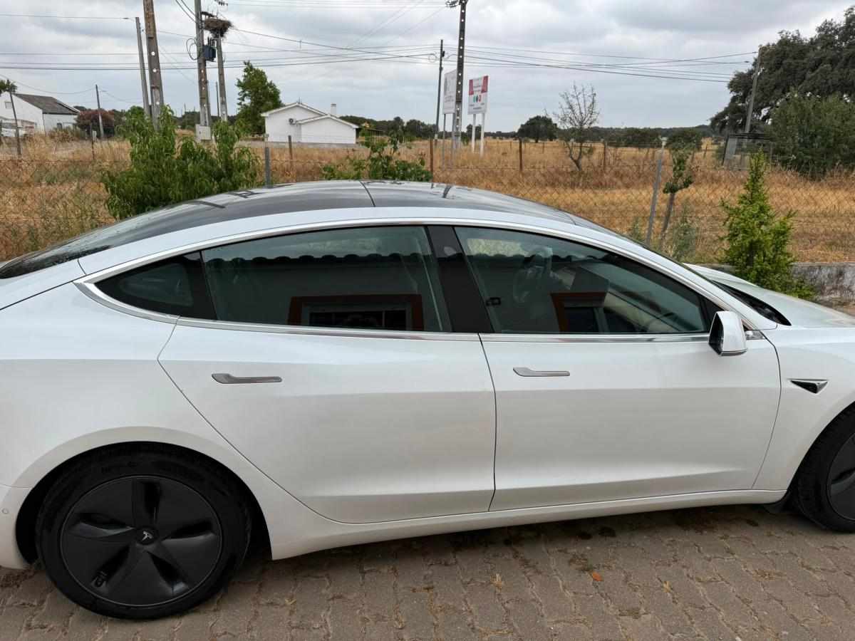 tesla-model-3-standard-range-2020-eletrico