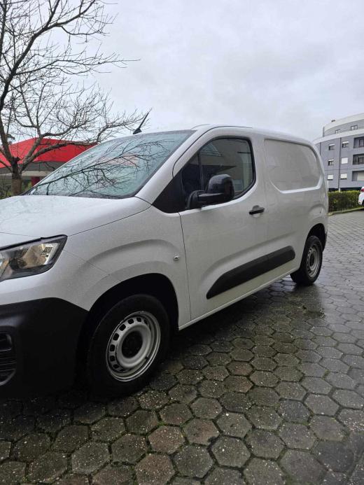 peugeot-partner-1-5-bluehdi-2023-diesel-1499cc