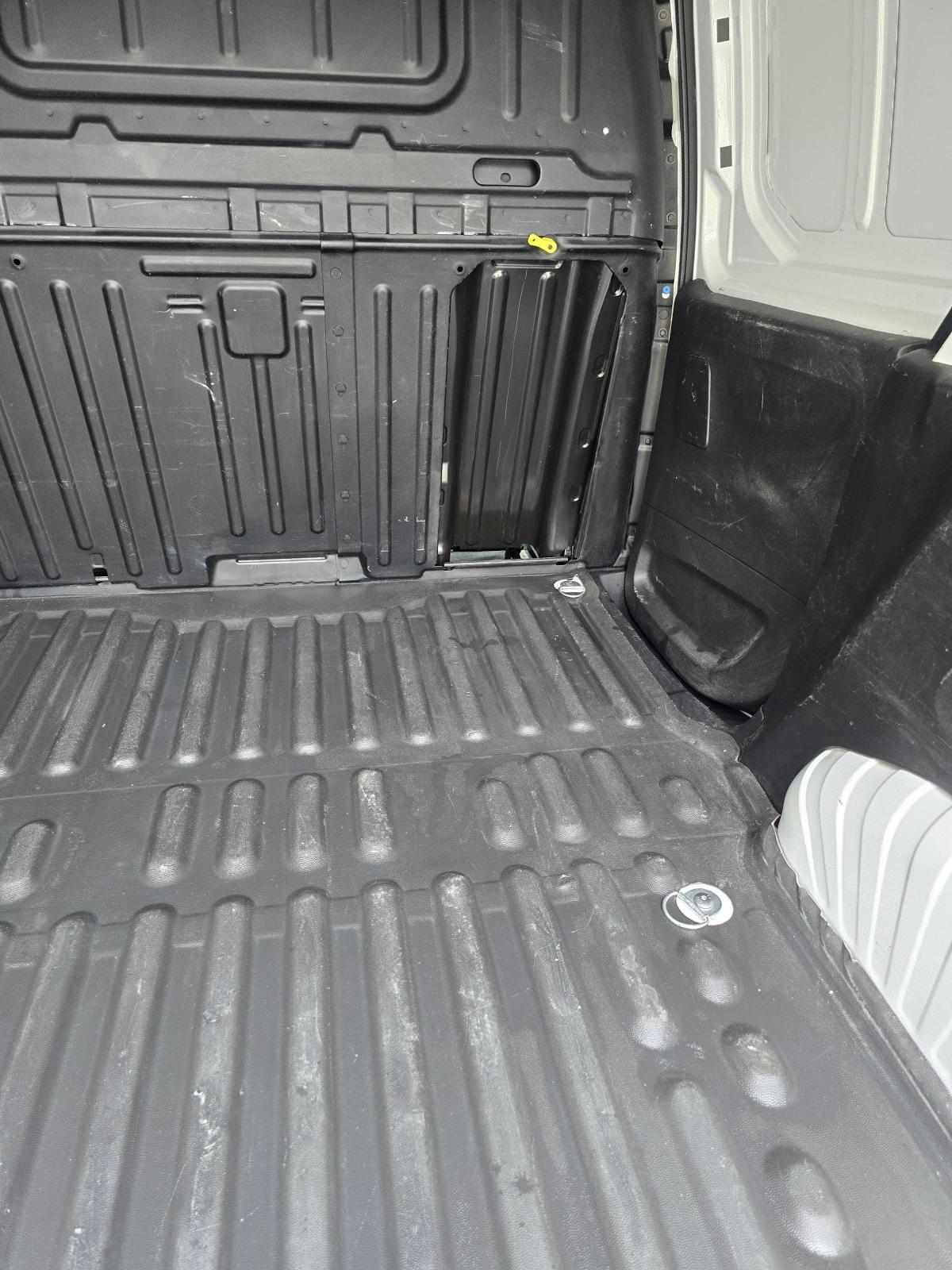 peugeot-partner-1-5-bluehdi-2023-diesel-1499cc