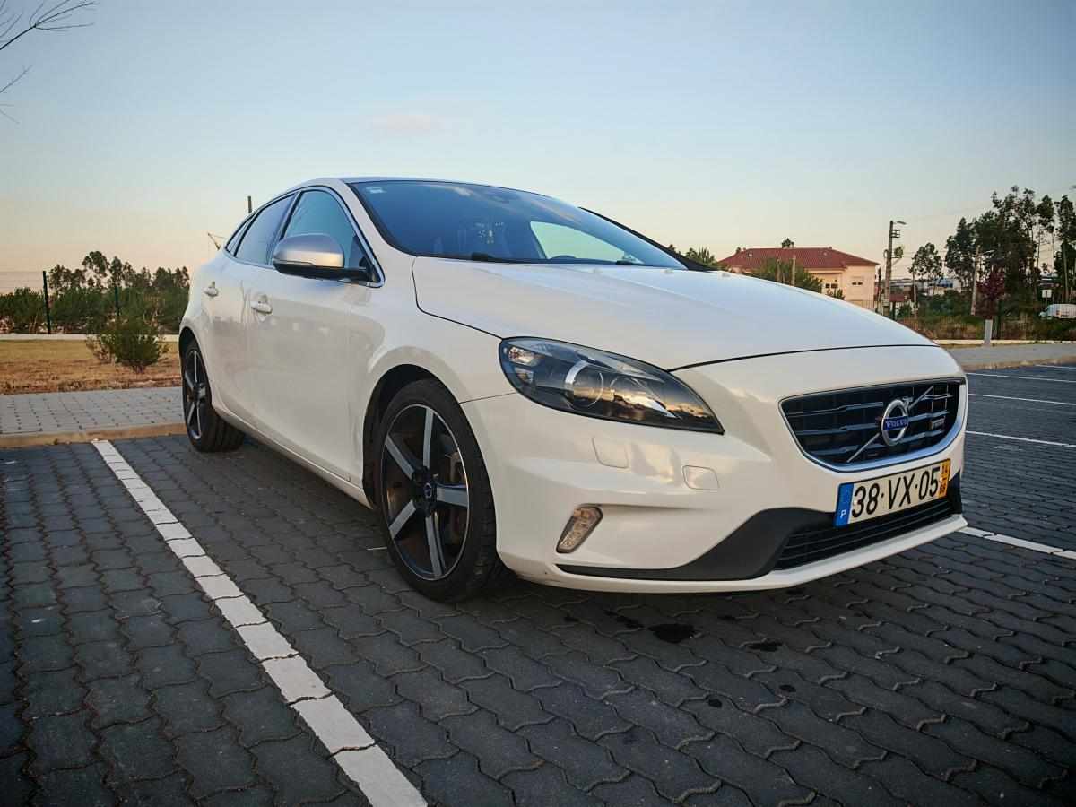 volvo-v40-2-0-d4-2014-diesel-1969cc