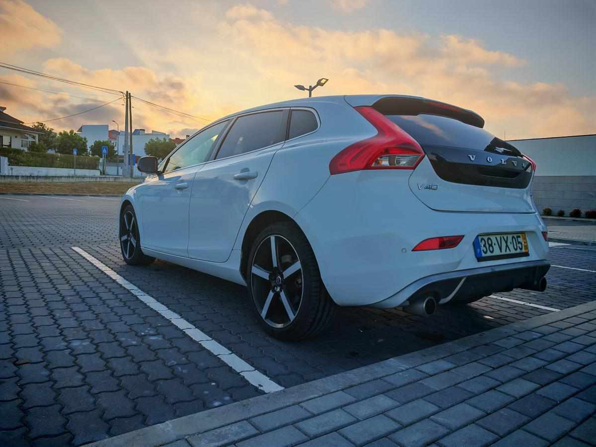 volvo-v40-2-0-d4-2014-diesel-1969cc