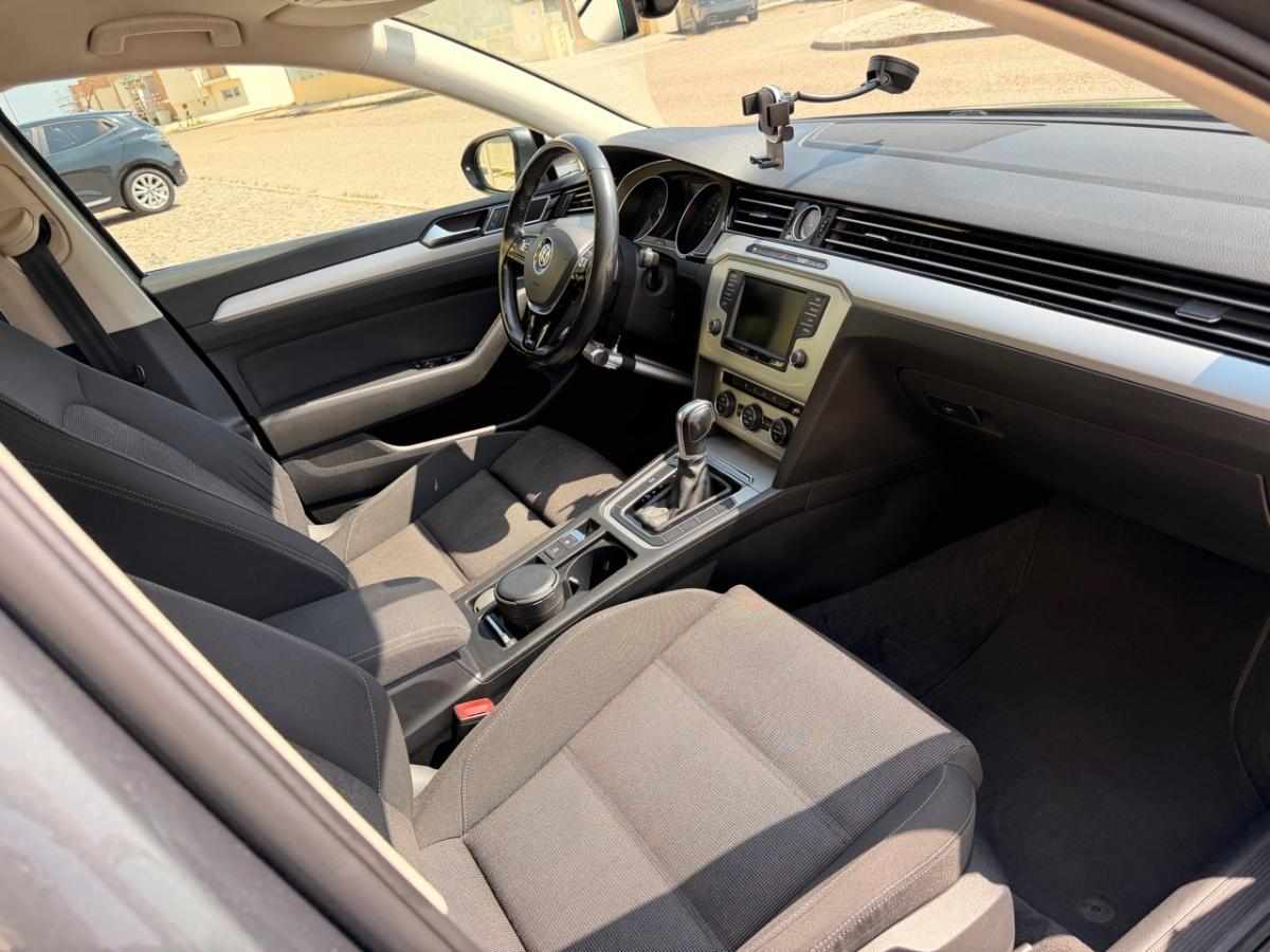 volkswagen-passat-1-6-tdi-bluemotion-2016-diesel-1598cc
