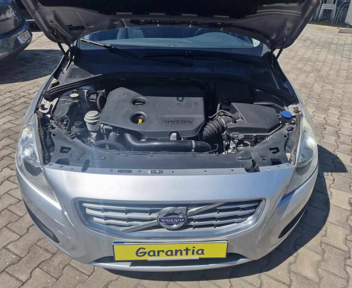 volvo-v60-1-6-drive-2011-diesel-1560cc
