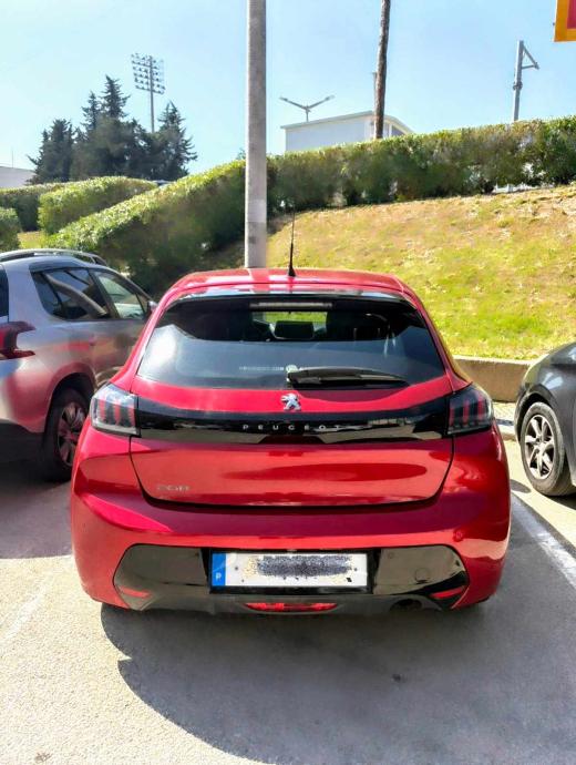 peugeot-208-1-5-bluehdi-2020-diesel-1499cc