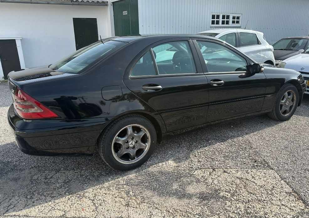 mercedes-benz-classe-c-c-220-cdi-2000-diesel-2148cc