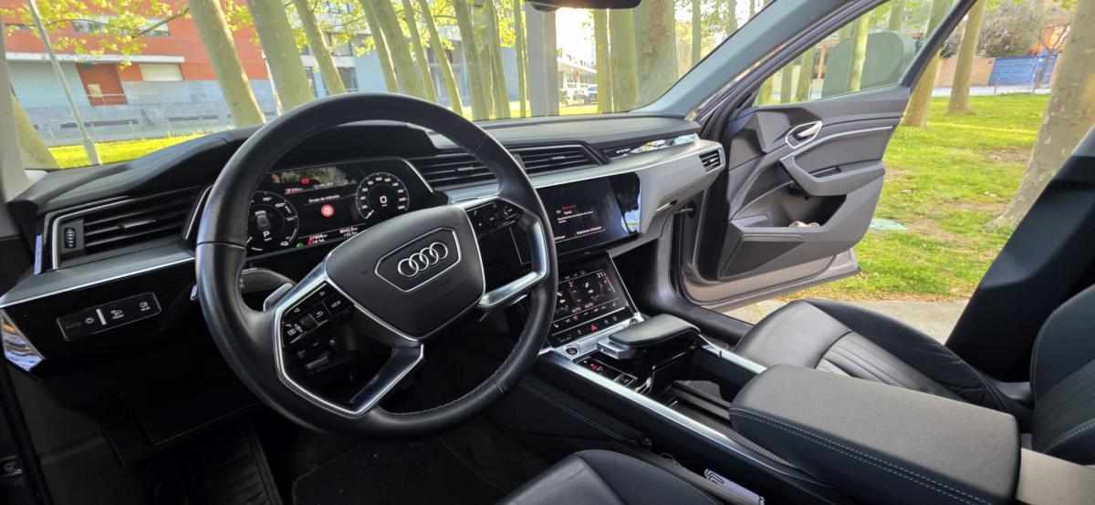 audi-e-tron-55-quattro-2022-eletrico