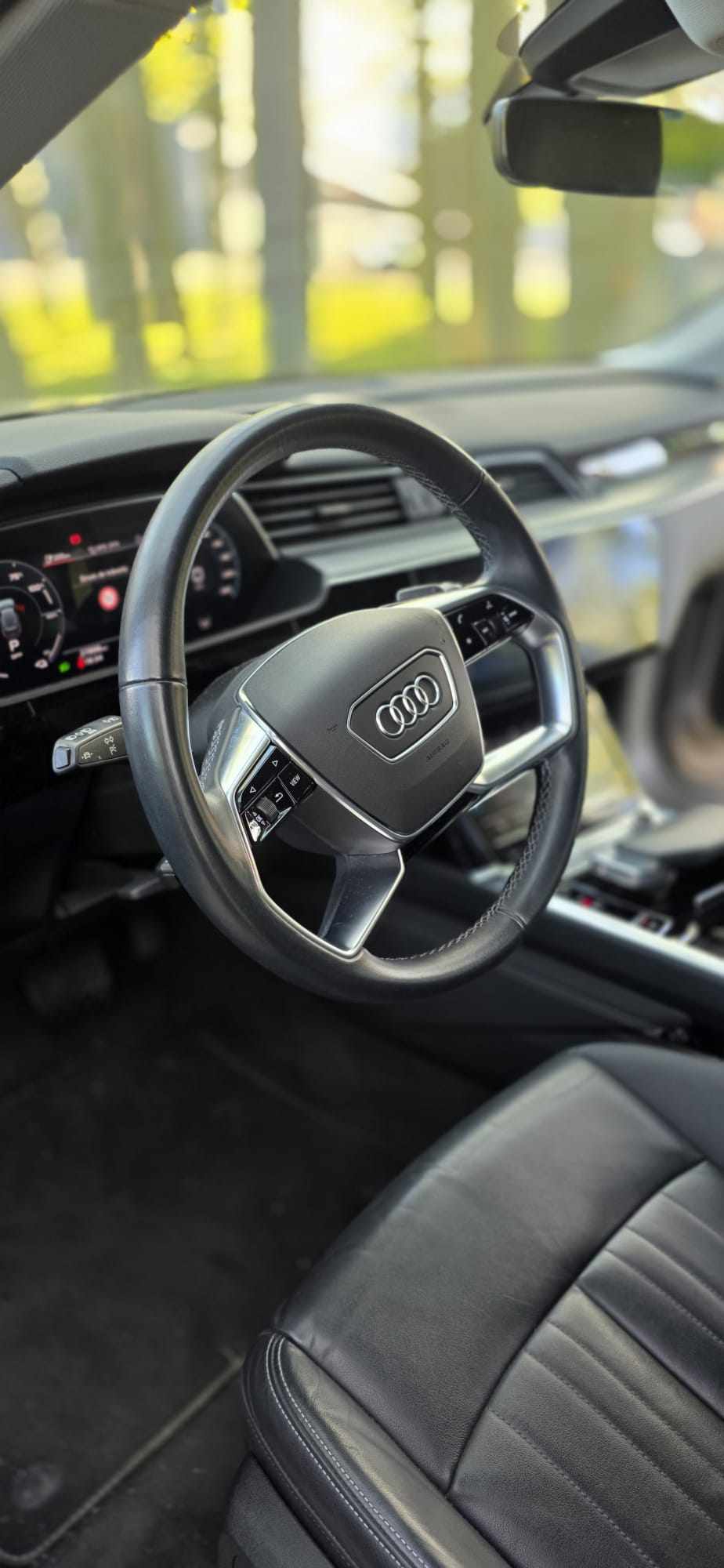 audi-e-tron-55-quattro-2022-eletrico