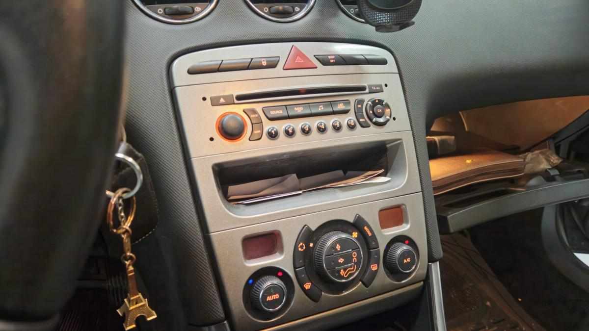 peugeot-308-1-6-hdi-fap-2010-diesel-1560cc