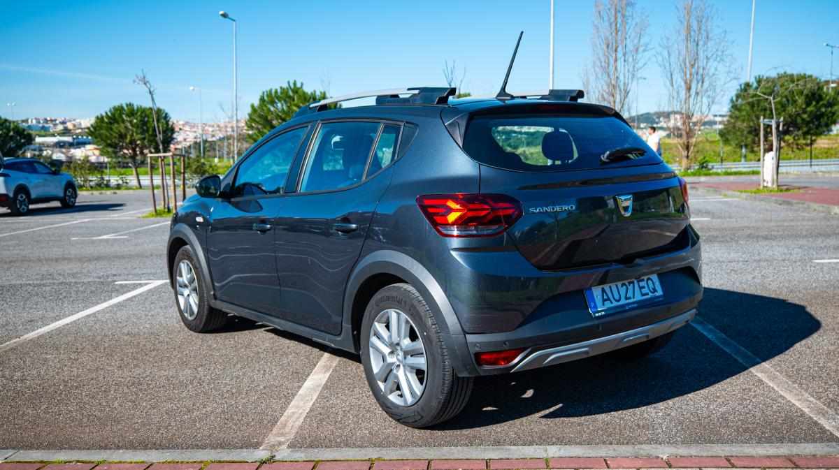 dacia-sandero-1-0-tce-2022-gasolina-999cc