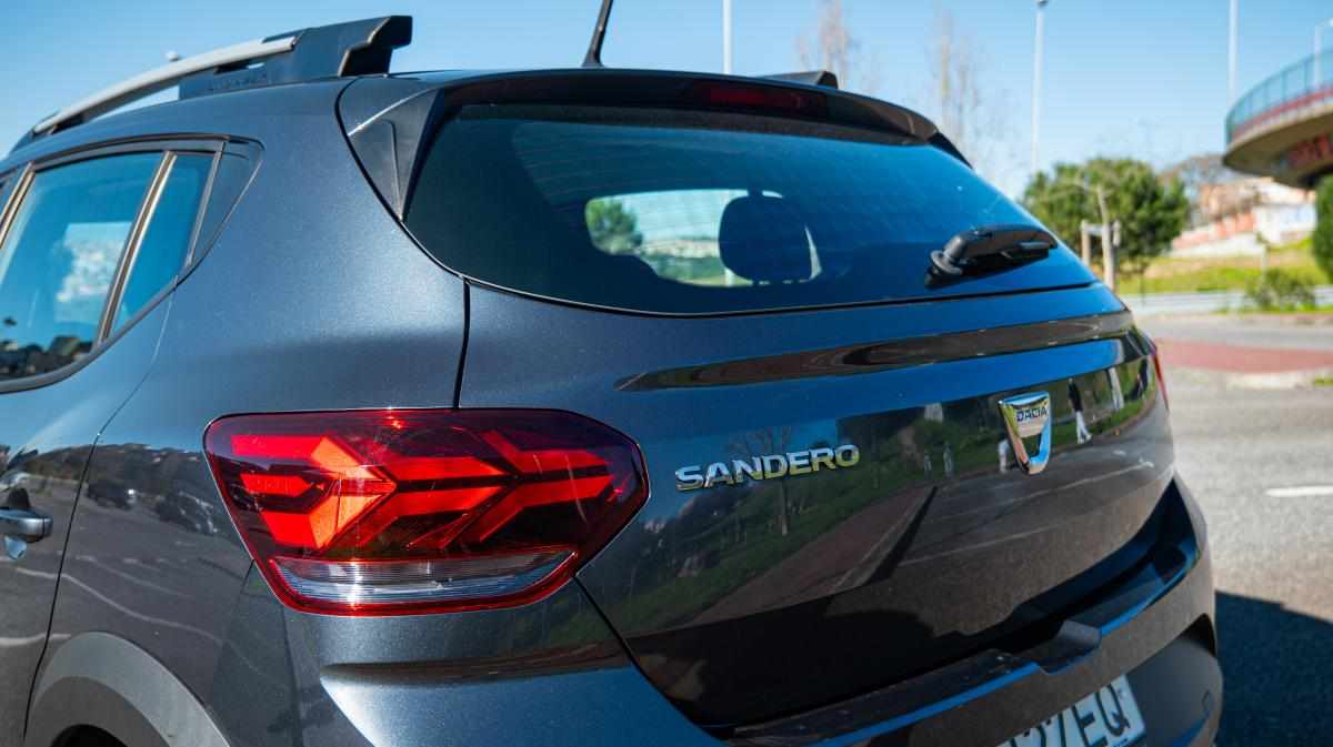 dacia-sandero-1-0-tce-2022-gasolina-999cc