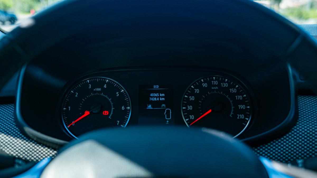 dacia-sandero-1-0-tce-2022-gasolina-999cc