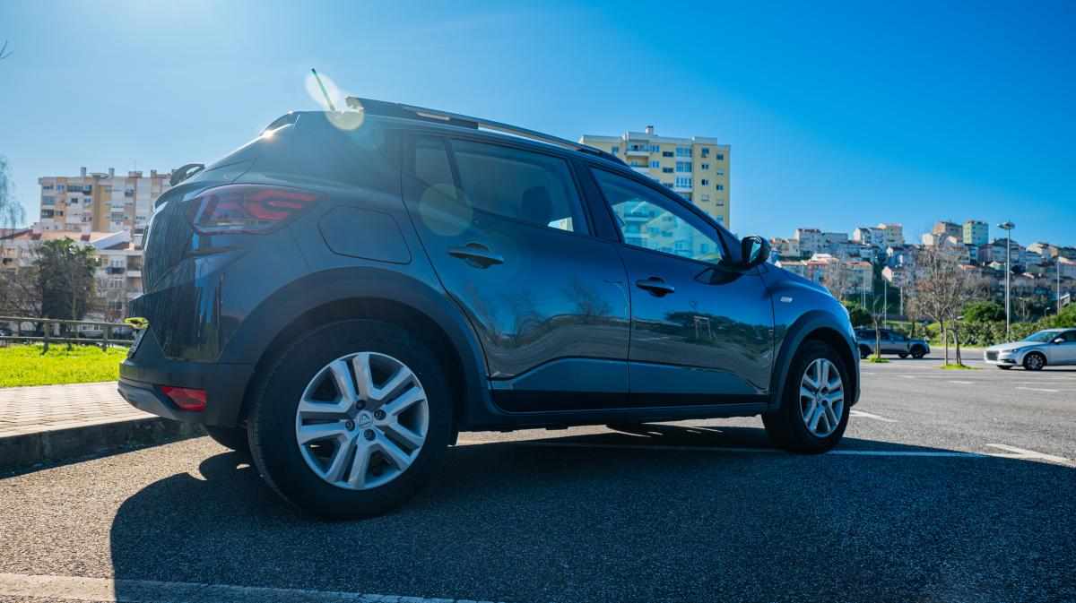 dacia-sandero-1-0-tce-2022-gasolina-999cc