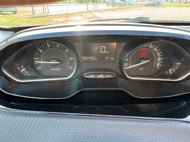 peugeot-208-1-2-vti-2018-gasolina-1199cc