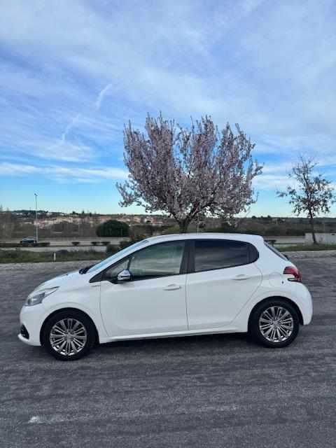 peugeot-208-1-2-vti-2018-gasolina-1199cc