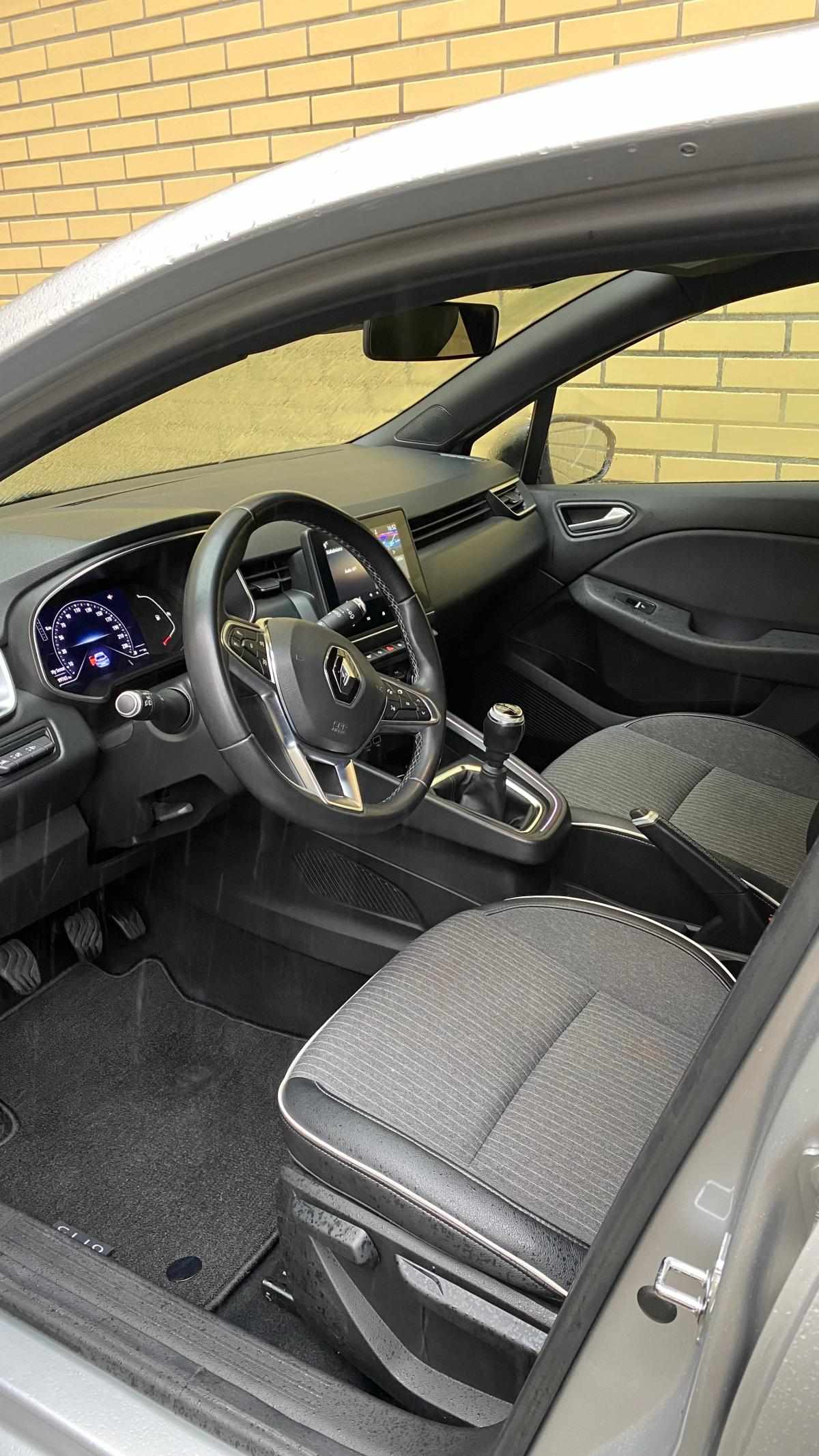 renault-clio-1-0-tce-2021-gasolina-999cc