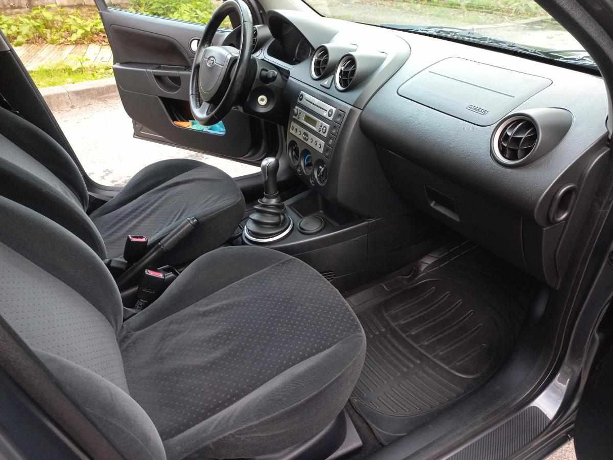 ford-fiesta-1-2-75cv-2004-gasolina-1242cc
