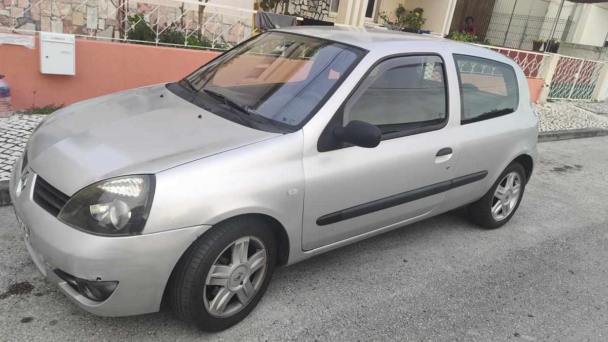 renault-clio-1-5-dci-2009-diesel-1461cc