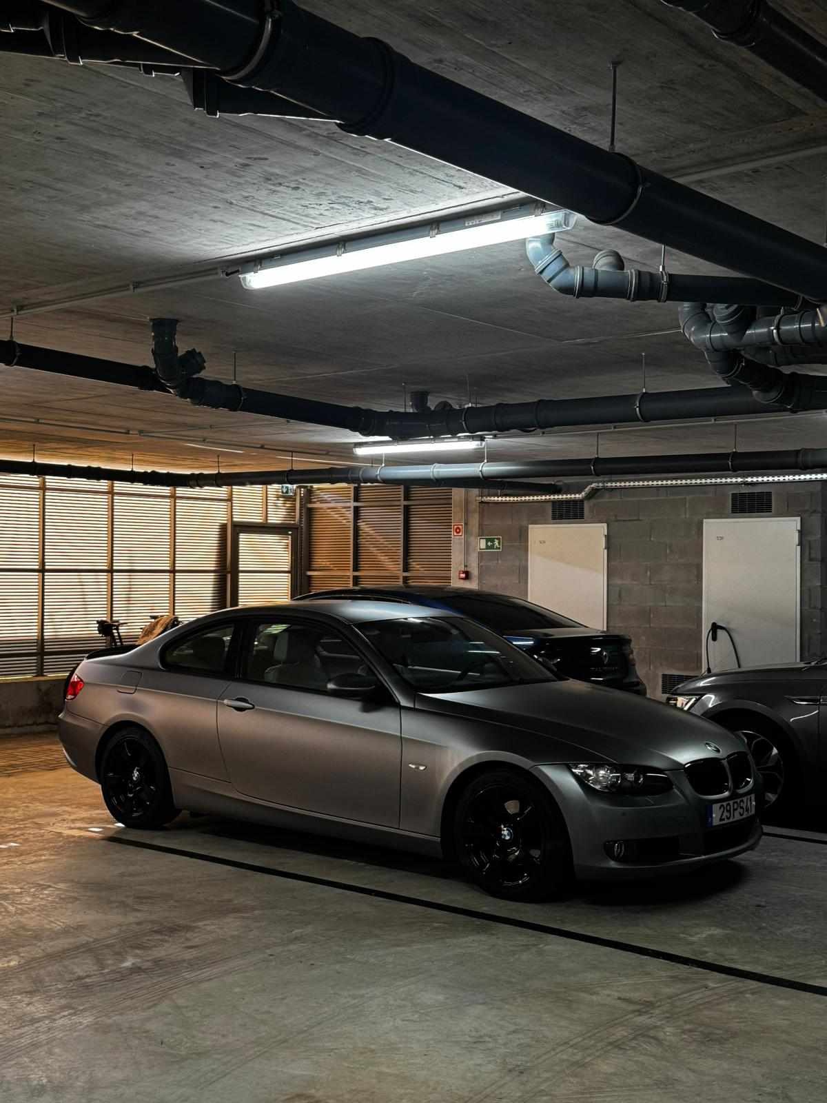 bmw-serie-3-320d-2009-diesel-1995cc